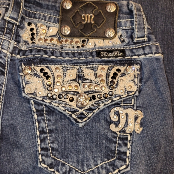 Miss Me Boot Cut 27 - Picture 3 of 9